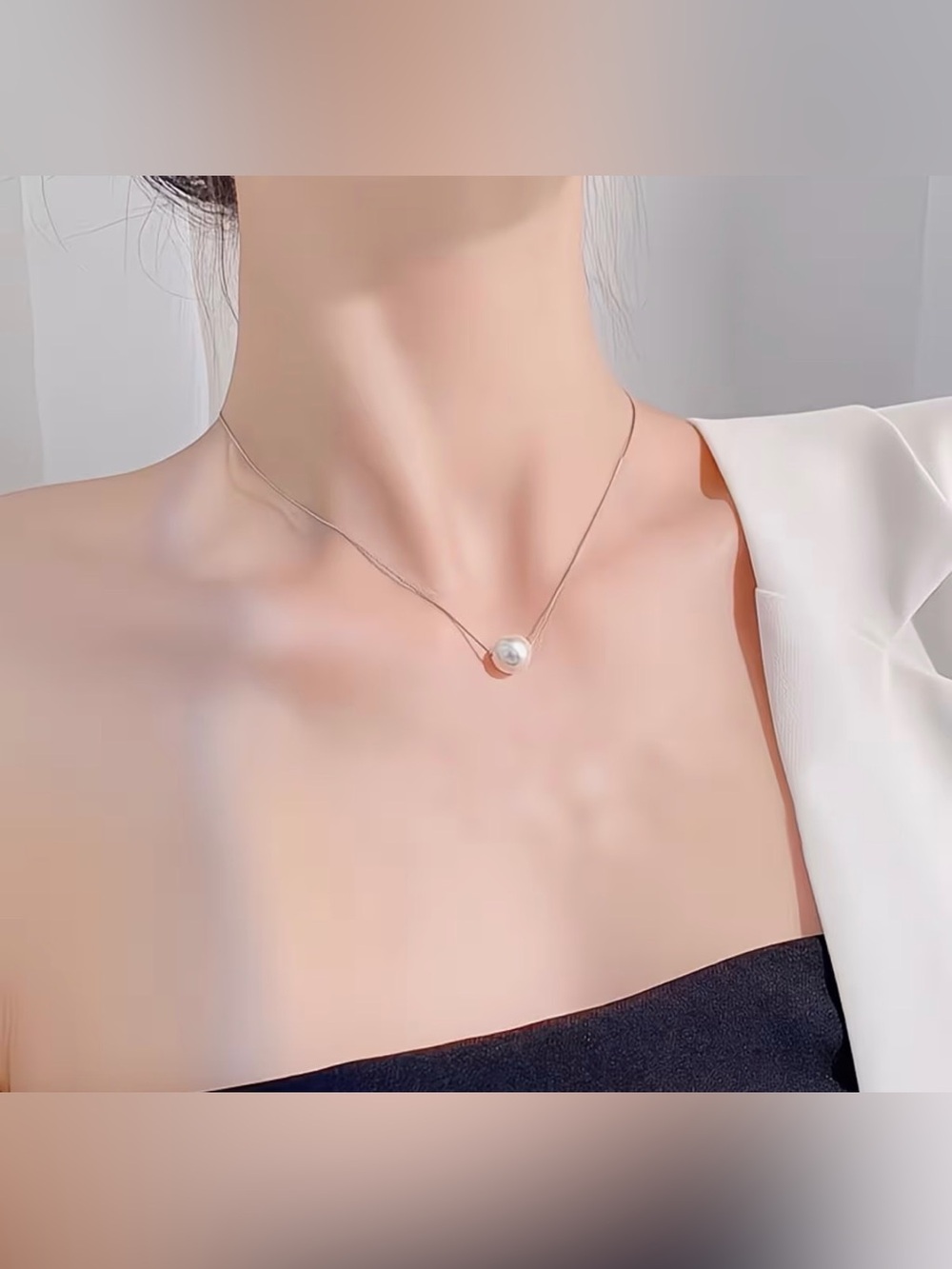 Stainless Steel Dainty faux Pearl necklace - Picture 2 of 3